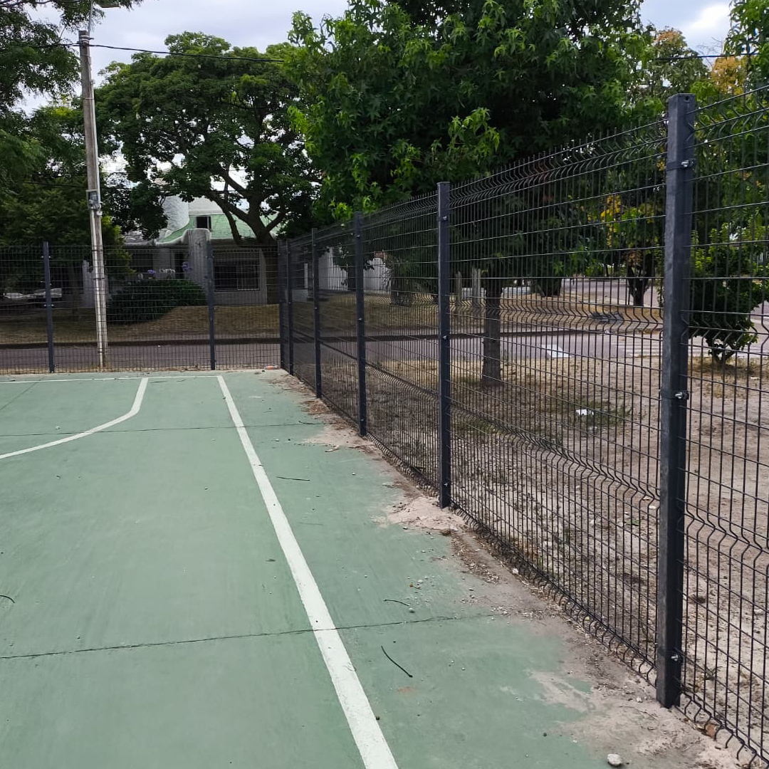 Cerramiento plaza de deportes
